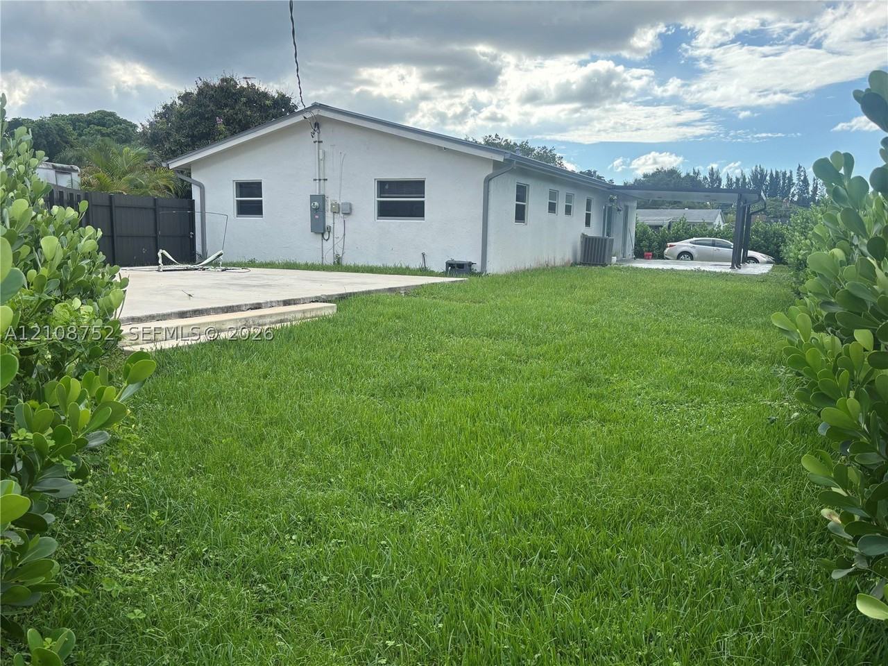 4240 Sw 74th Ave - Photo 3 of 15