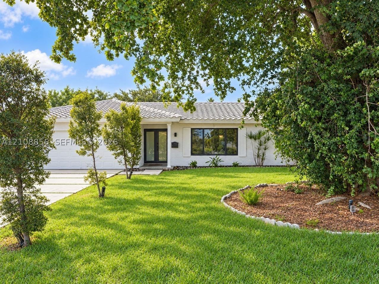 10360 Nw 40th Pl - Photo 2 of 27