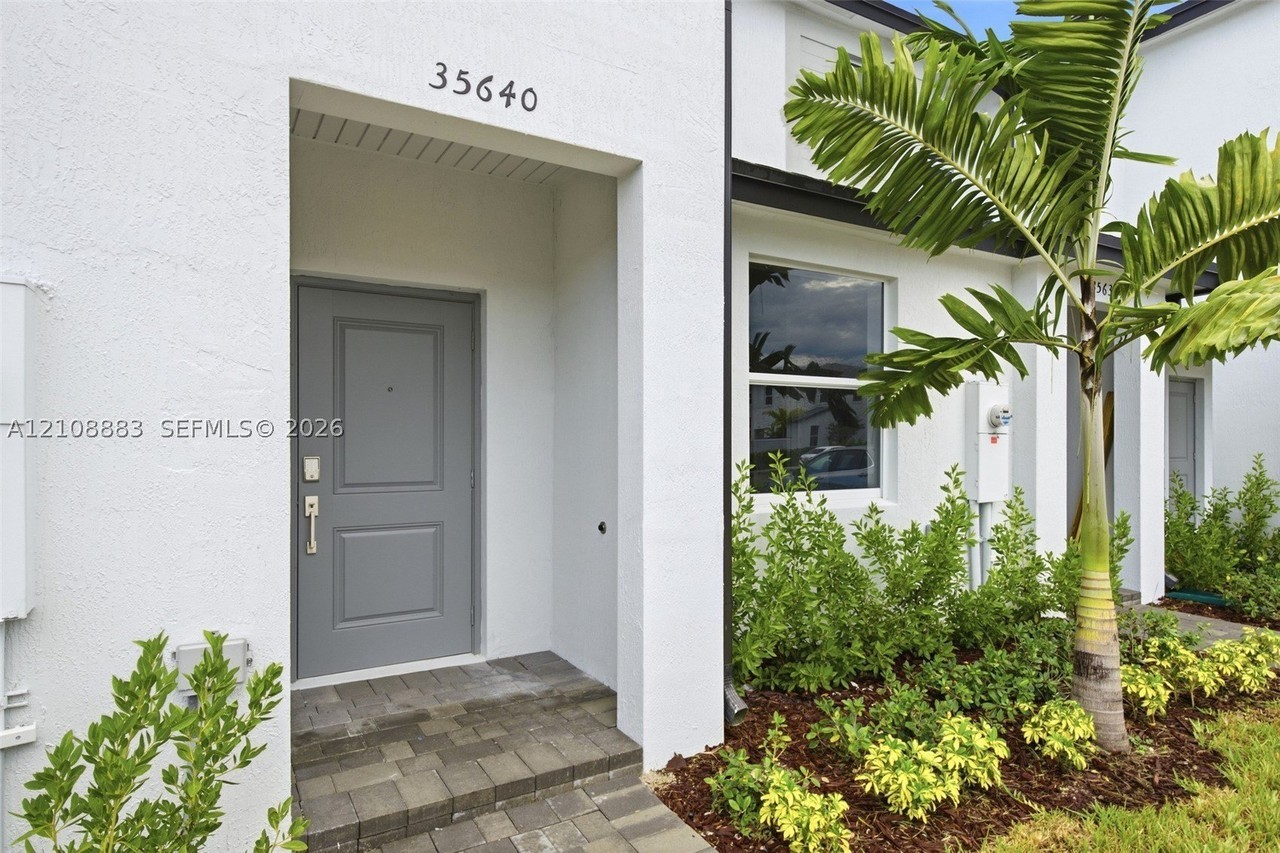 35640 Sw 178th Pl #35640 - Photo 3 of 44
