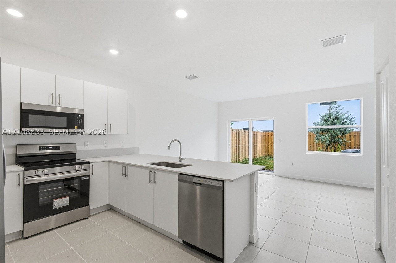 35640 Sw 178th Pl #35640 - Photo 7 of 44