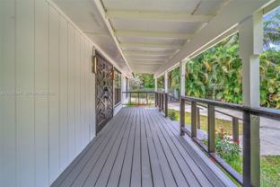 Sw 28th Ter - Photo 1 of 1