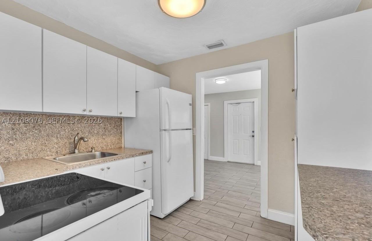 5026 Sw 21st St #5620 - Photo 3 of 16