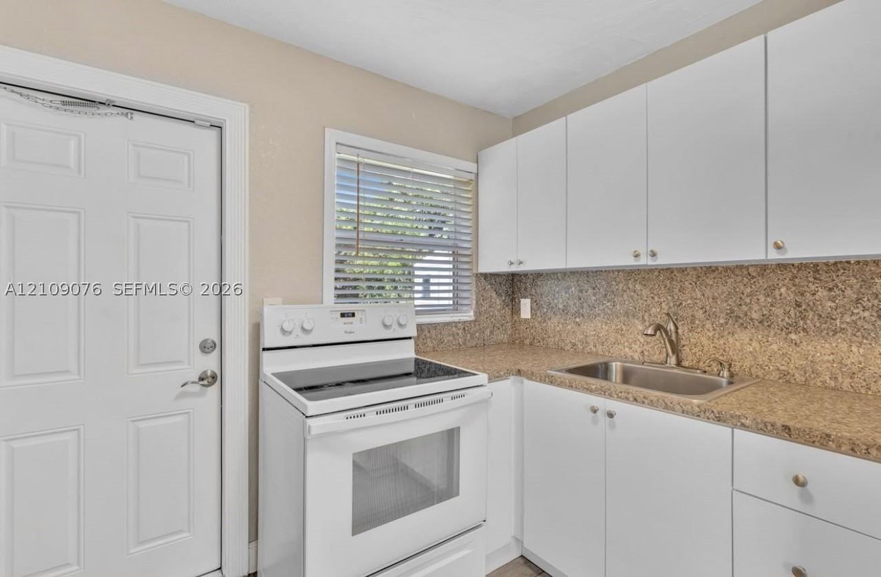 5026 Sw 21st St #5620 - Photo 4 of 16