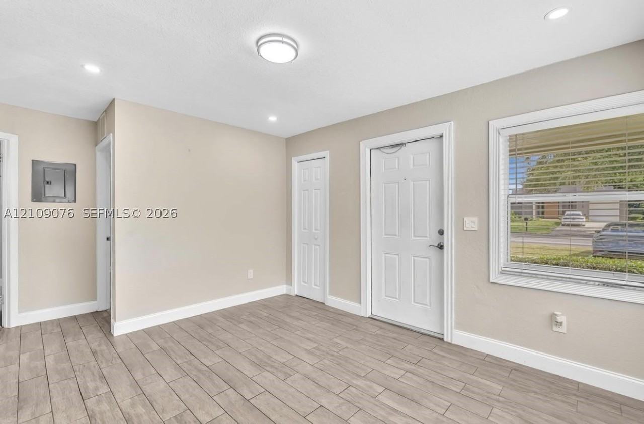 5026 Sw 21st St #5620 - Photo 6 of 16