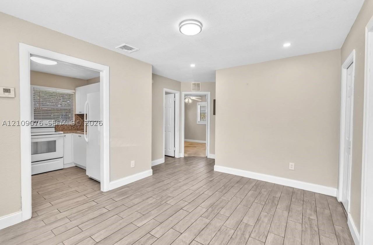 5026 Sw 21st St #5620 - Photo 7 of 16