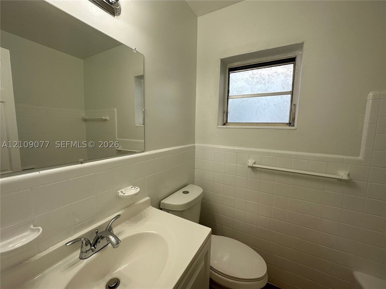 4237 Bougainvilla Dr #2 - Photo 7 of 21
