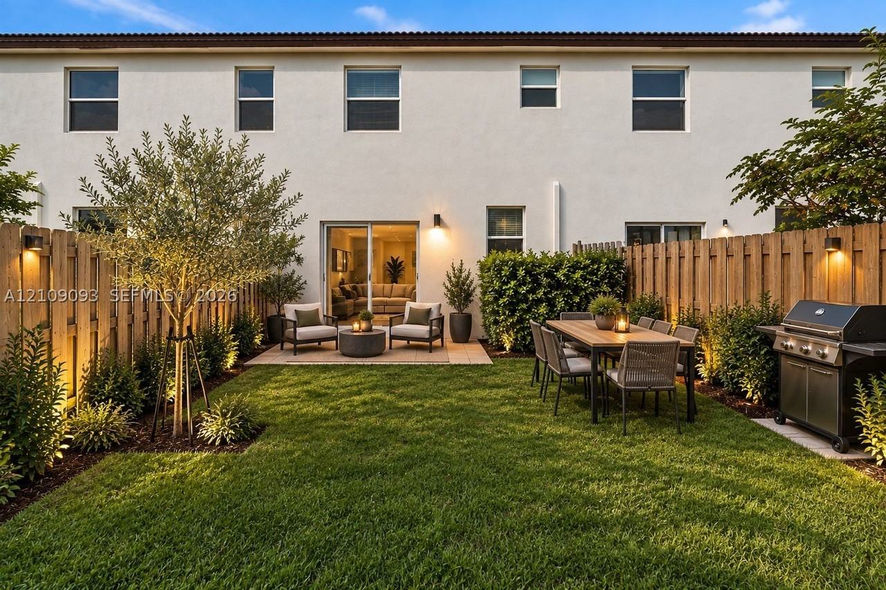 12941 Nw 23rd Pl - Photo 2 of 13