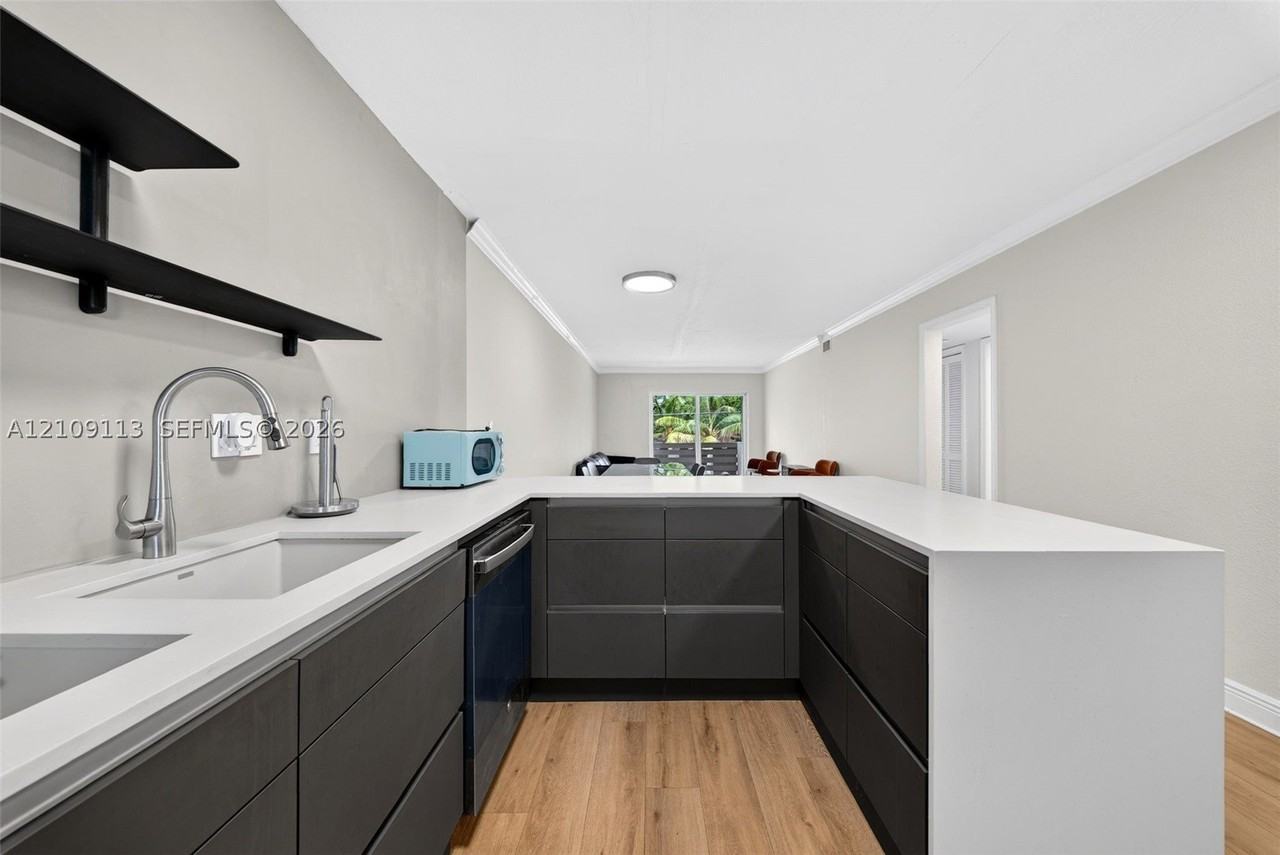 941 Ne 169th St #224 - Photo 4 of 30