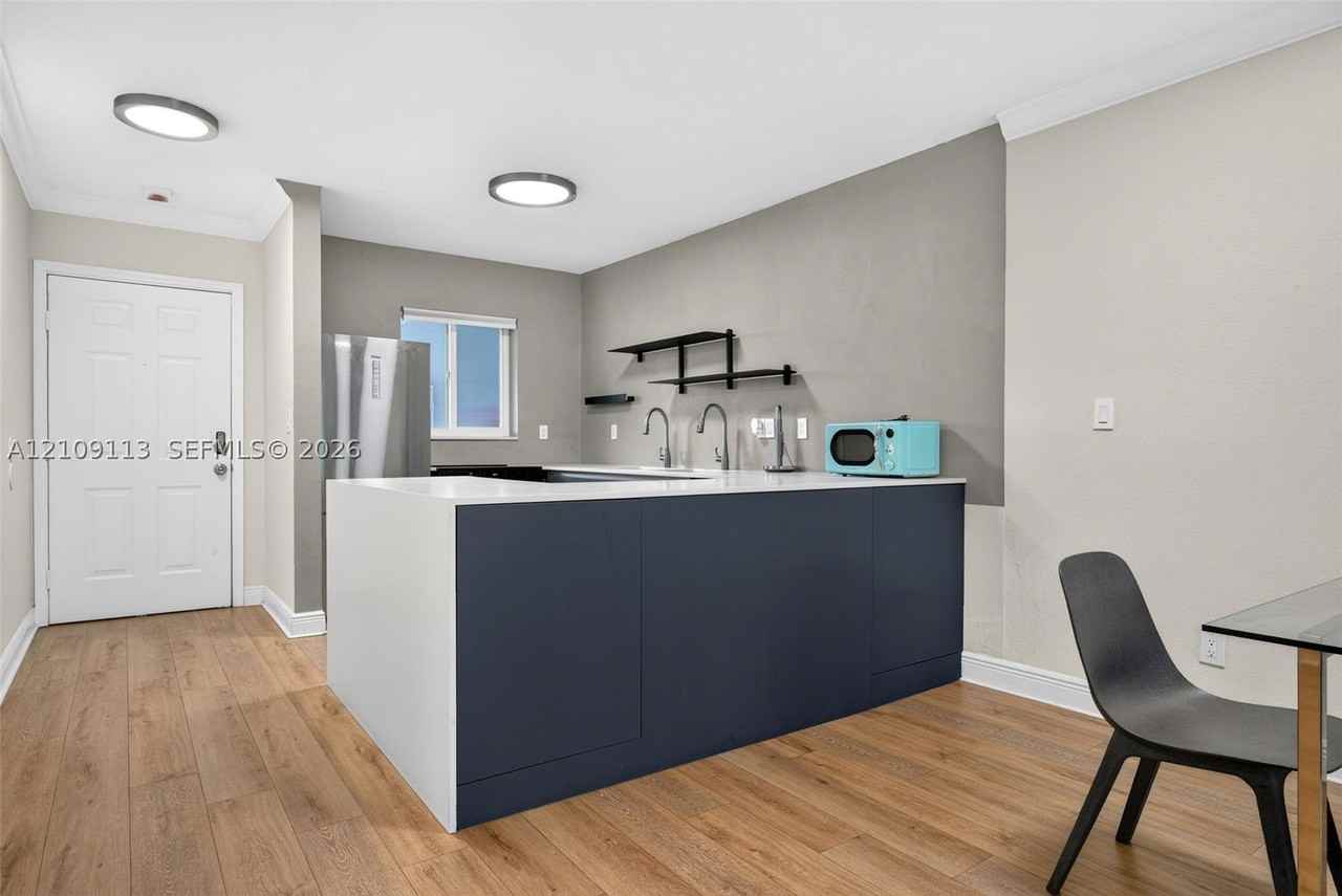 941 Ne 169th St #224 - Photo 6 of 30