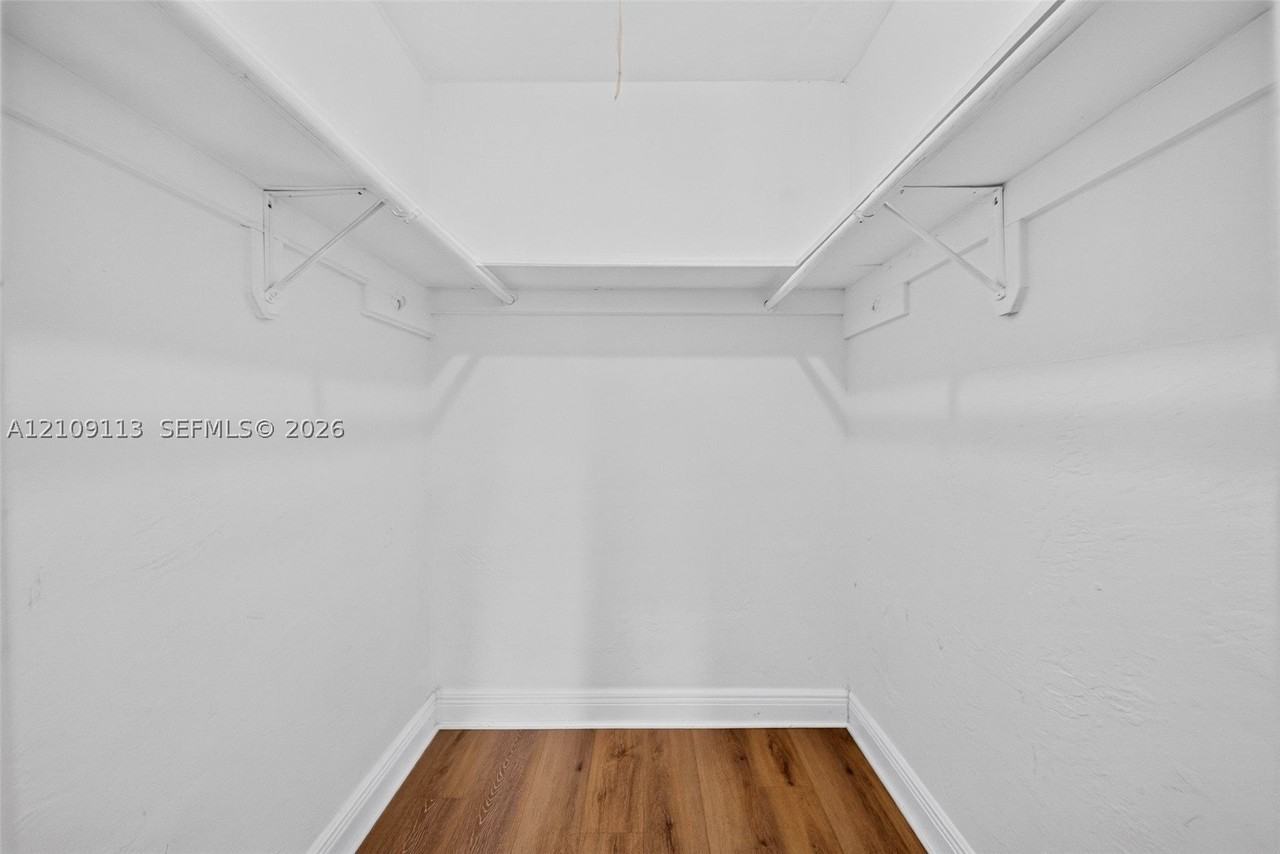941 Ne 169th St #224 - Photo 7 of 30