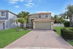 featured image of 2658 Sawyer Ter