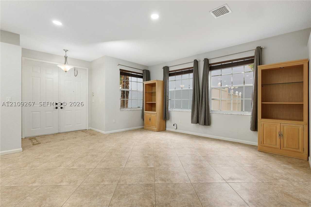 2658 Sawyer Ter - Photo 3 of 50