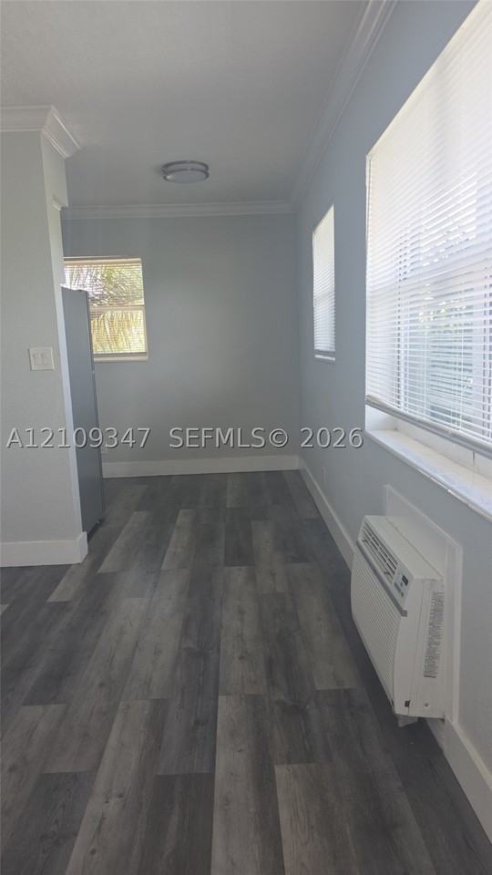 3128 Sw 12th Pl #3 - Photo 3 of 6