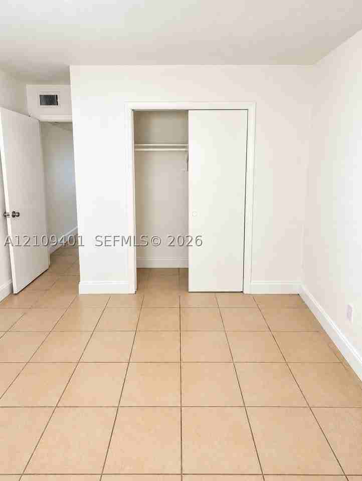 18200 Nw 20th Ave #28 - Photo 4 of 8