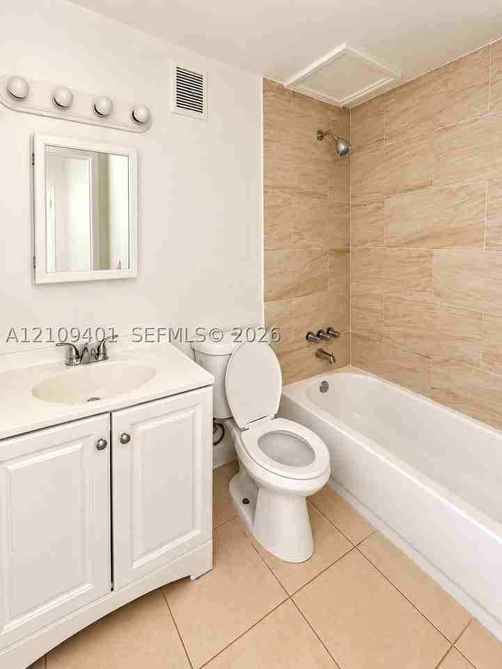 18200 Nw 20th Ave #28 - Photo 6 of 8