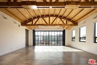617 Rose Ave - Photo 7 of 8