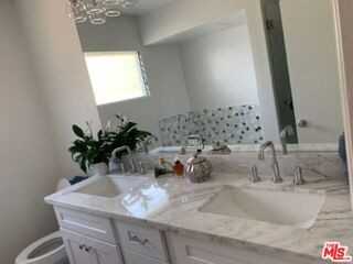 10561 Missouri Ave #1 - Photo 3 of 8
