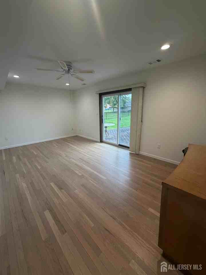 4 Michael Ave - Photo 5 of 20