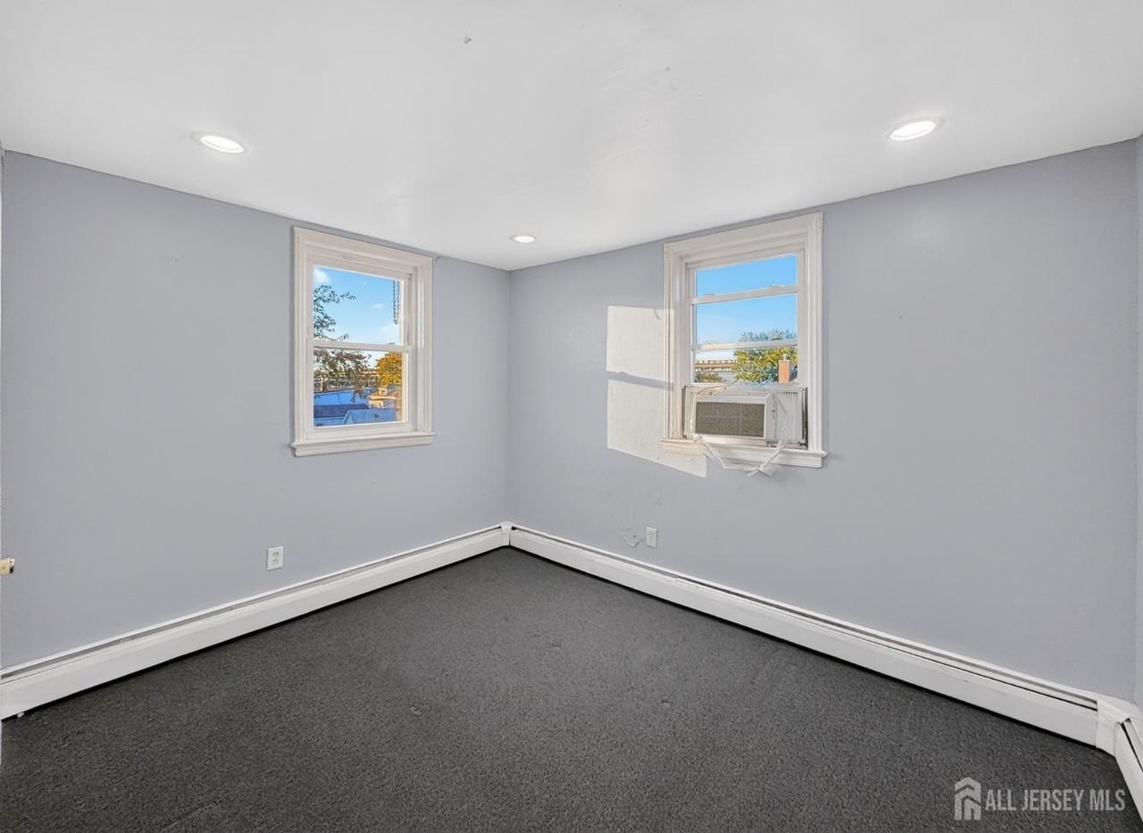 725 Parker St #3 - Photo 6 of 7