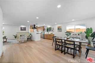 24155 Kittridge St - Photo 3 of 8