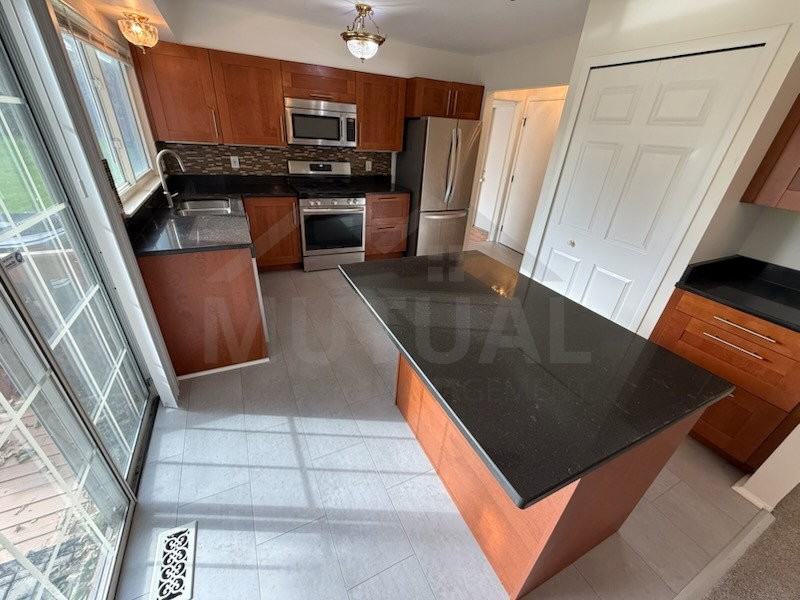 28144 Yorktown Rd - Photo 7 of 8