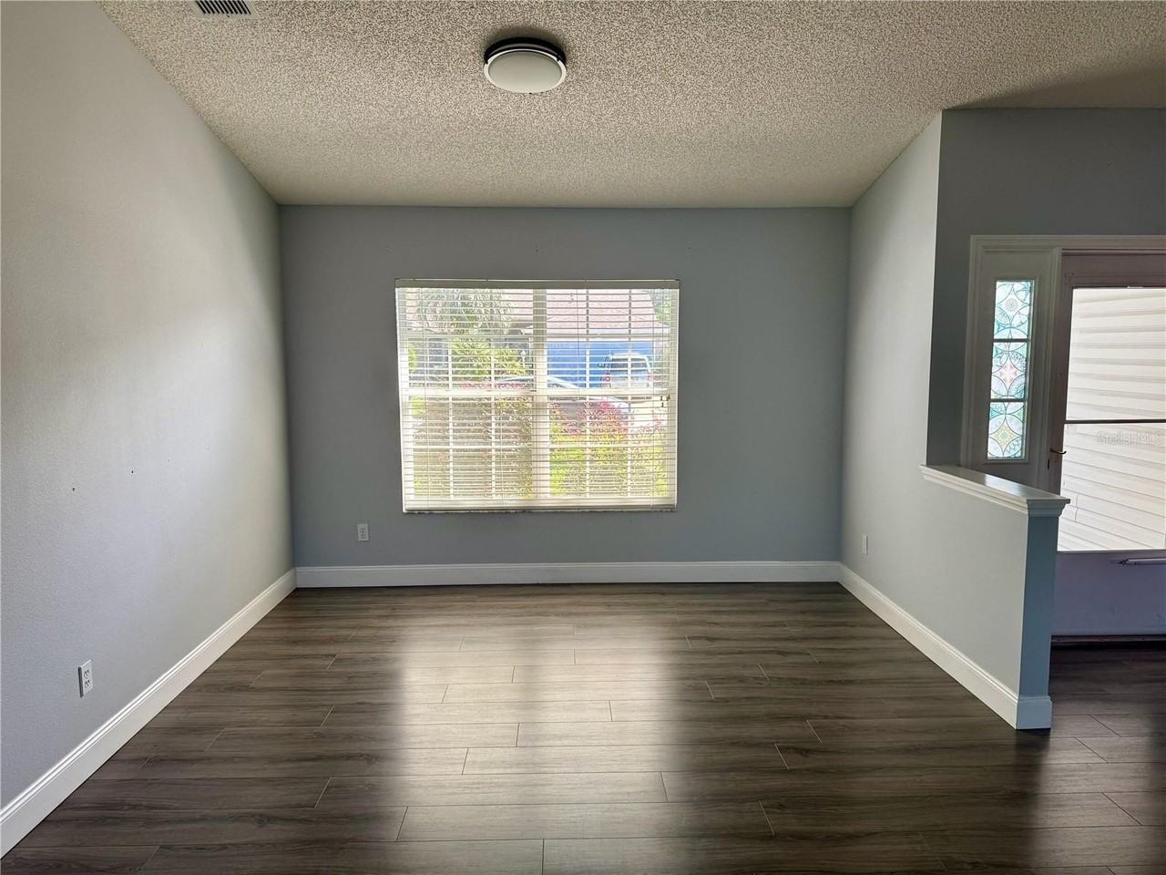 25325 River Crest Dr - Photo 5 of 18