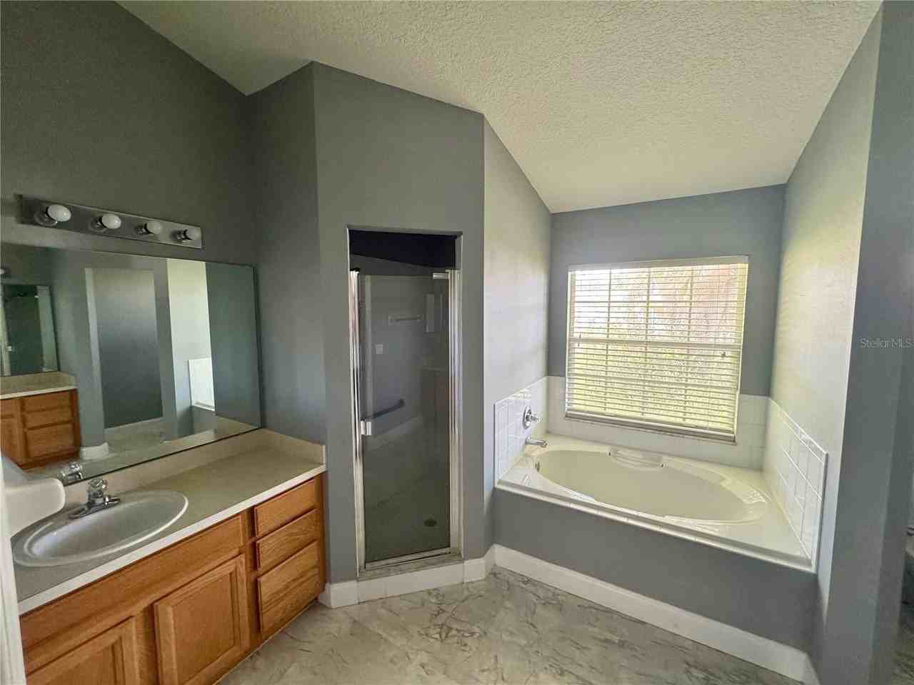 25325 River Crest Dr - Photo 7 of 18