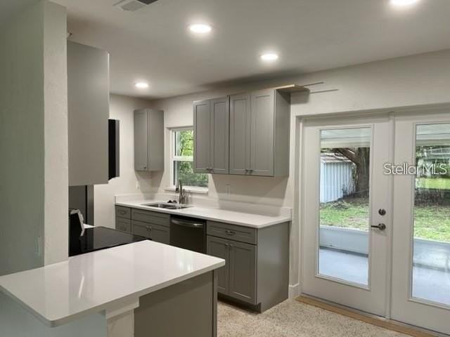925 Ne 20th Ave - Photo 2 of 10