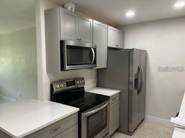 925 Ne 20th Ave - Photo 3 of 10