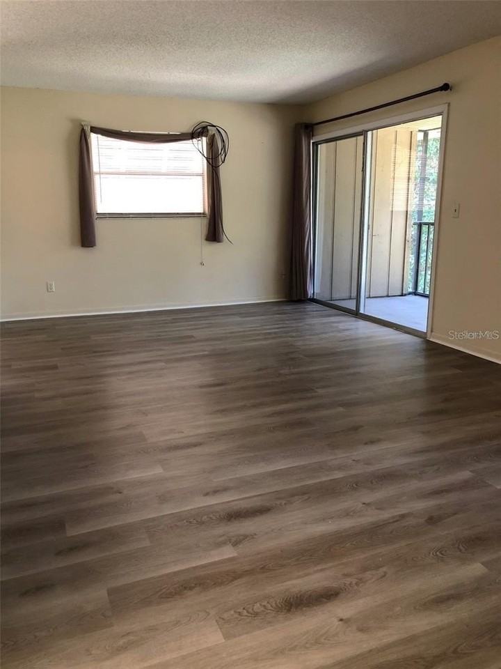 120 Hibiscus Woods Ct #8D - Photo 6 of 26