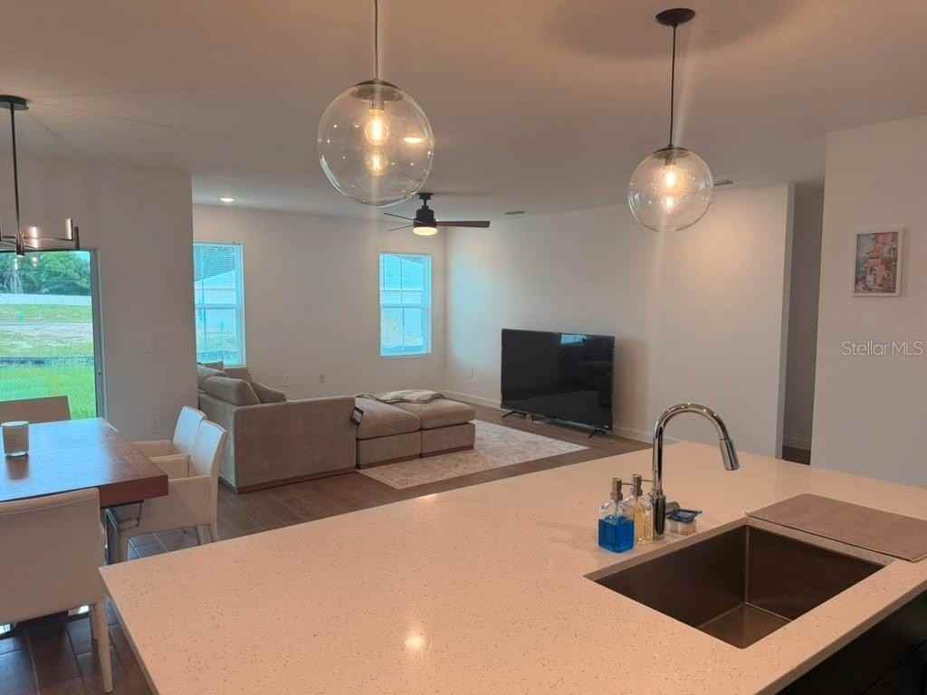 3131 Rein Ave - Photo 7 of 25