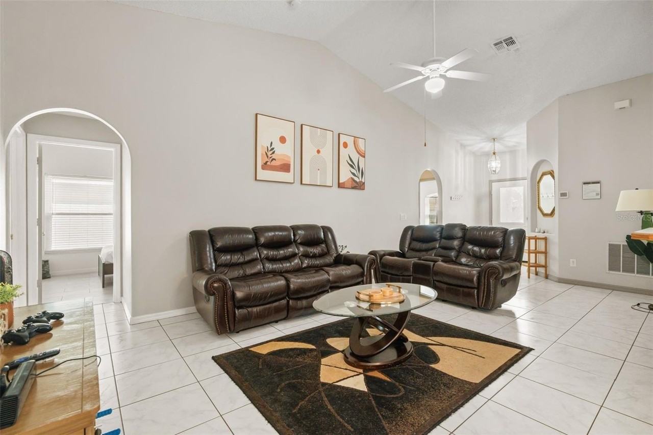 2651 Autumn Creek Cir - Photo 5 of 28