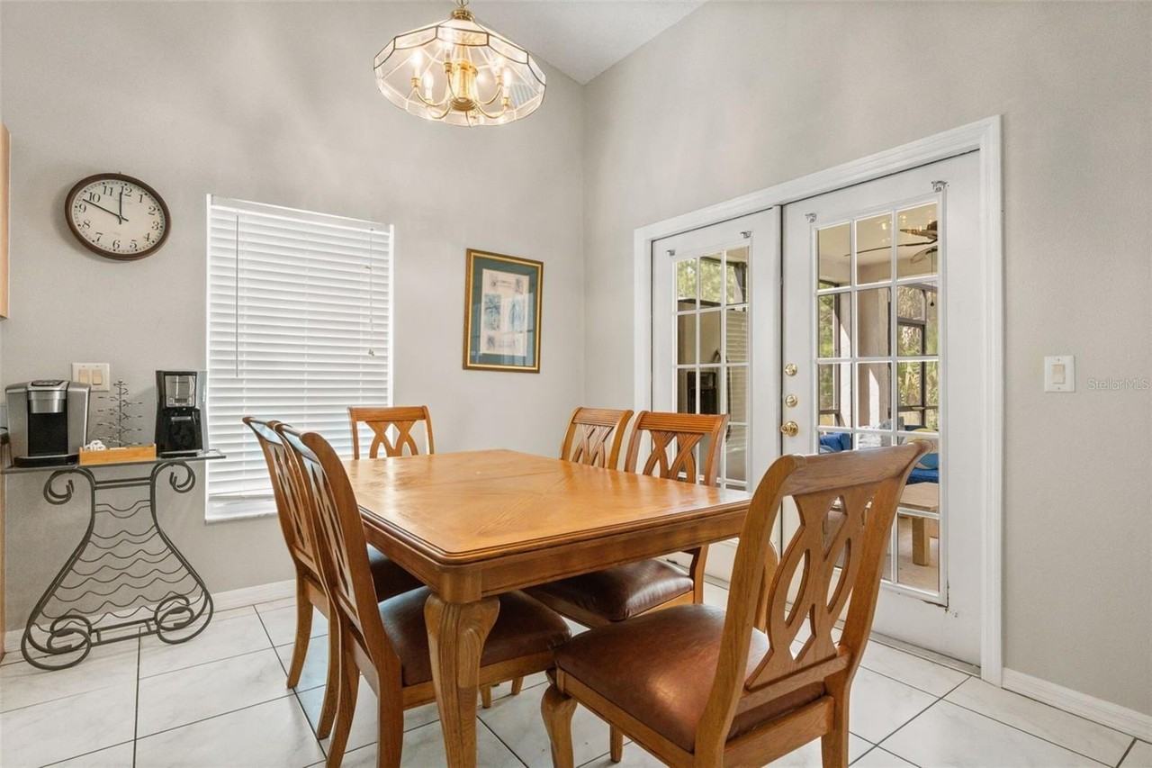2651 Autumn Creek Cir - Photo 6 of 28