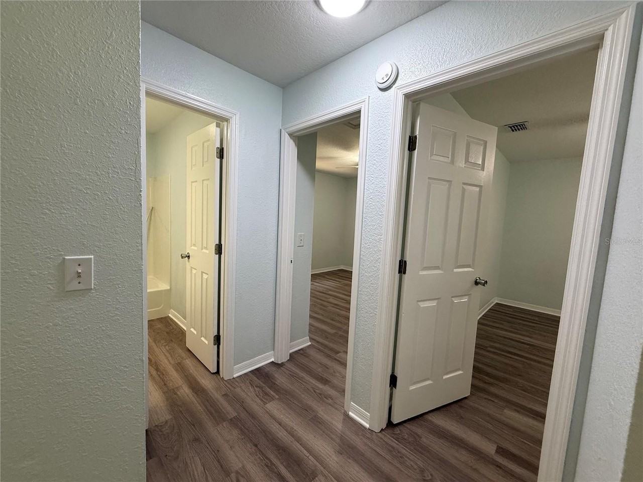 4802 Nw 61st Ave - Photo 7 of 11