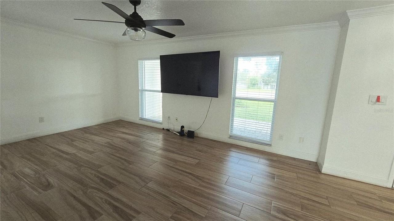 324 Westchester Dr - Photo 6 of 50