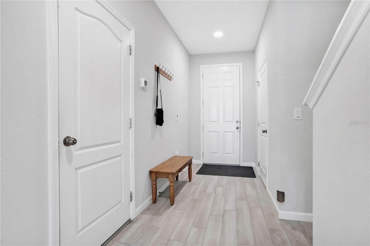 4835 Jackstaff Way - Photo 4 of 26