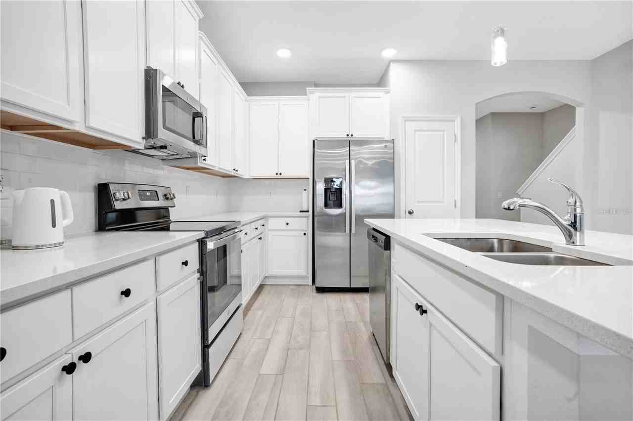 4835 Jackstaff Way - Photo 7 of 26