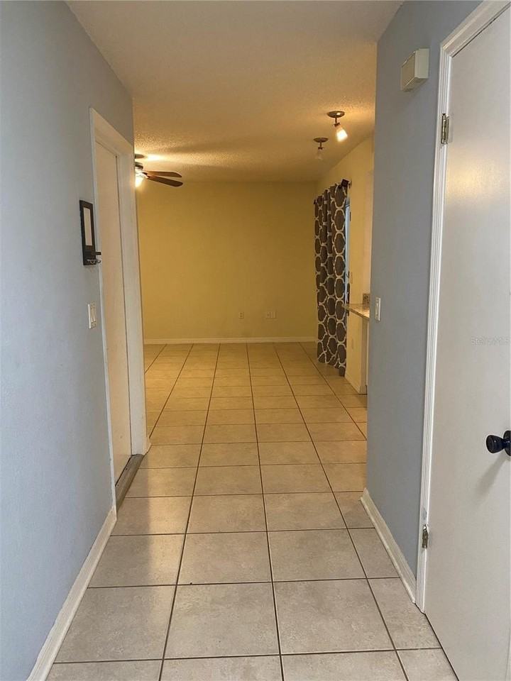 8029 Sandberry Blvd - Photo 3 of 29