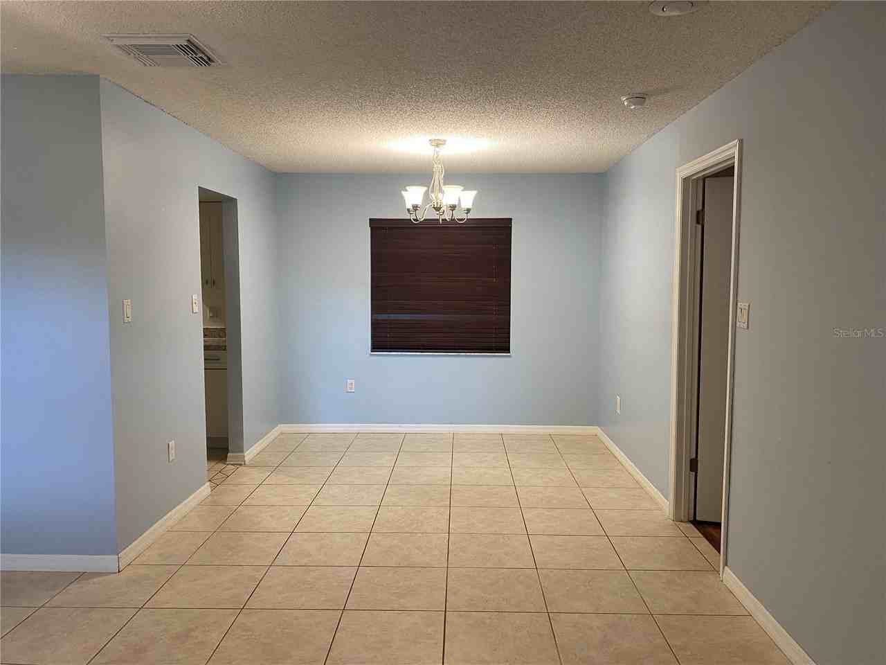 8029 Sandberry Blvd - Photo 7 of 29