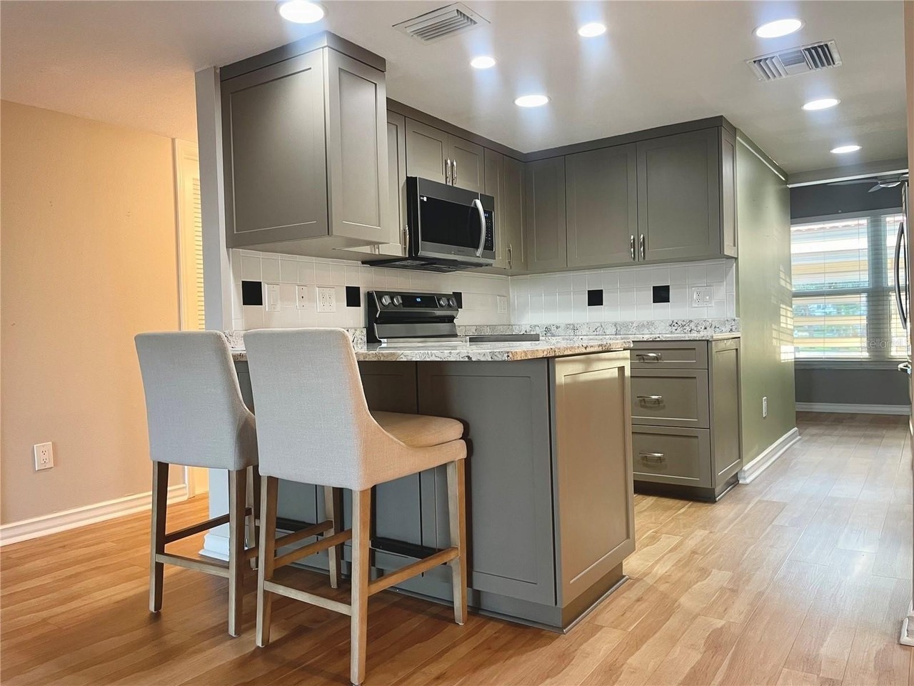 7893 Sailboat Key Blvd S #101 - Photo 3 of 33