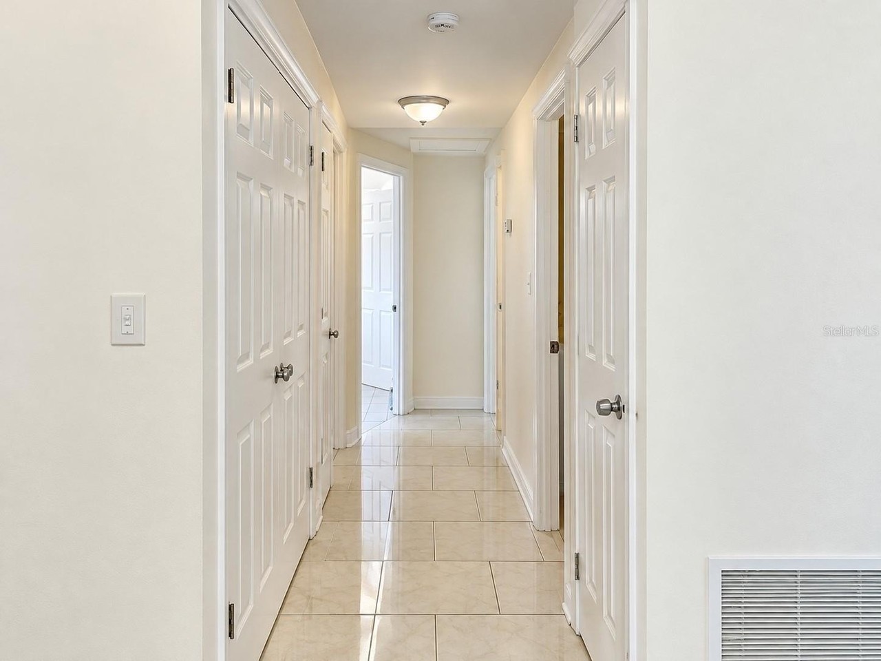 3004 Arrow St - Photo 5 of 11