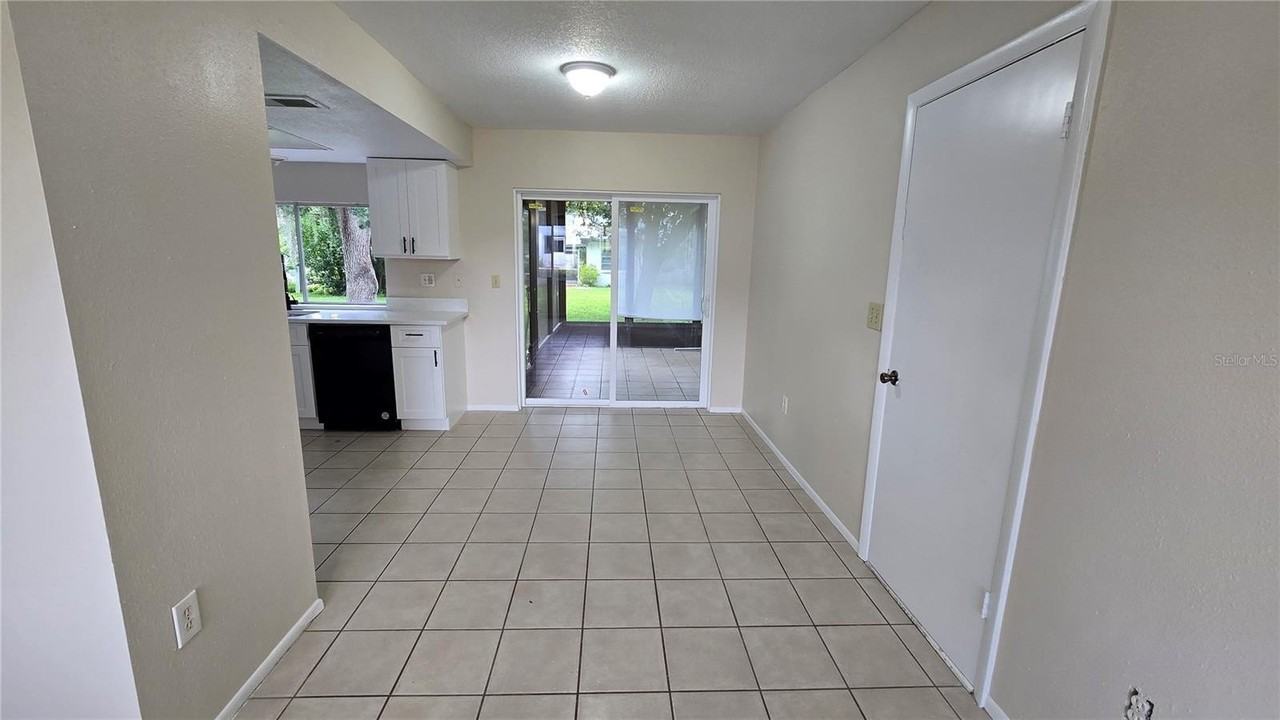 12817 Woodbine Dr - Photo 6 of 23