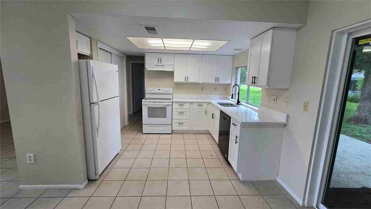 12817 Woodbine Dr - Photo 7 of 23