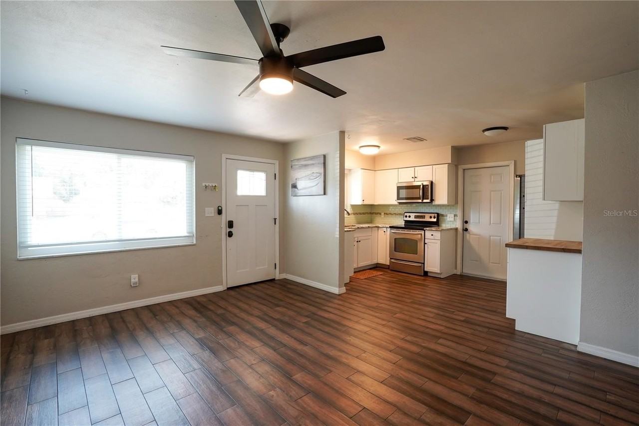 3011 25th Ave N - Photo 2 of 14
