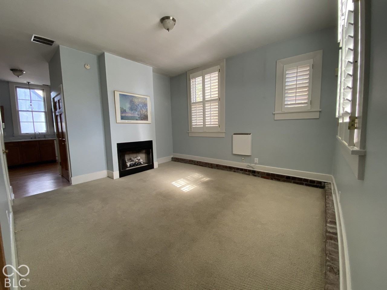 612 E 13th St - Photo 2 of 12