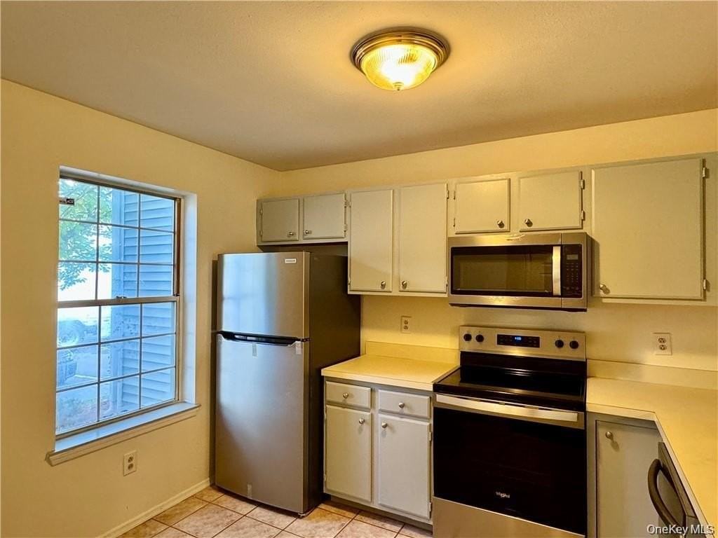 10 Kensington Way - Photo 4 of 23