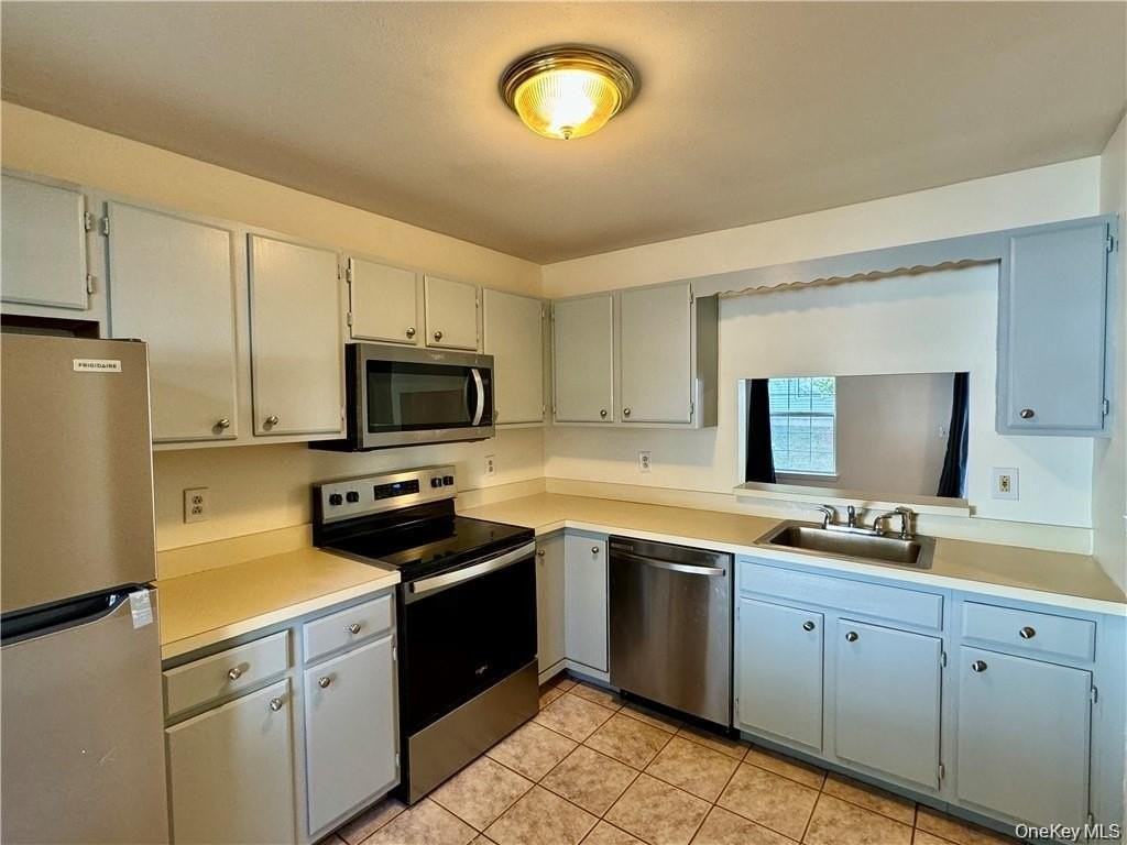 10 Kensington Way - Photo 5 of 23