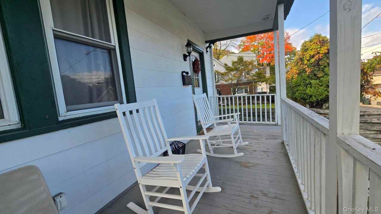 19 South St #B - Photo 3 of 14