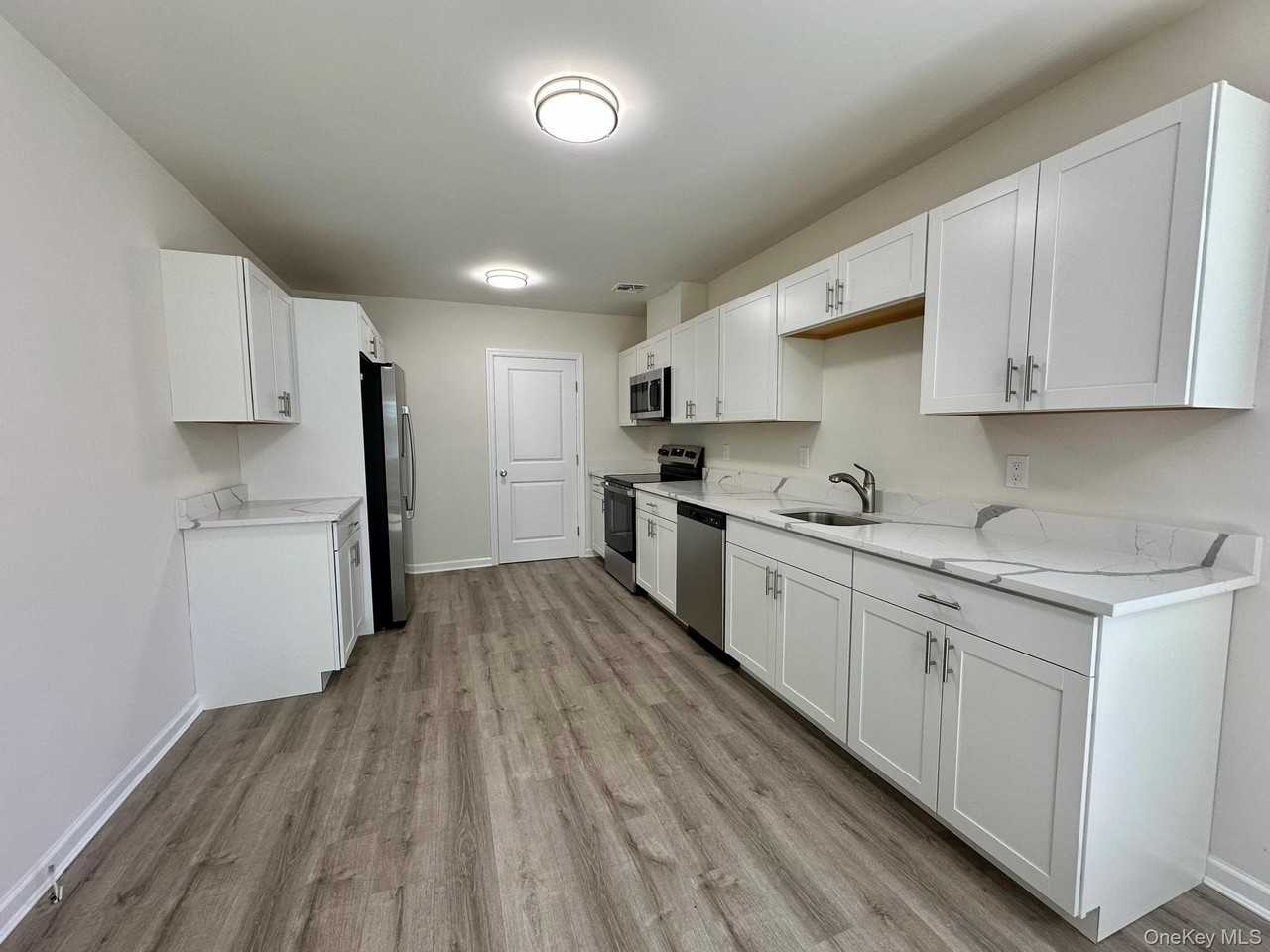 125 W Main St - Photo 3 of 20