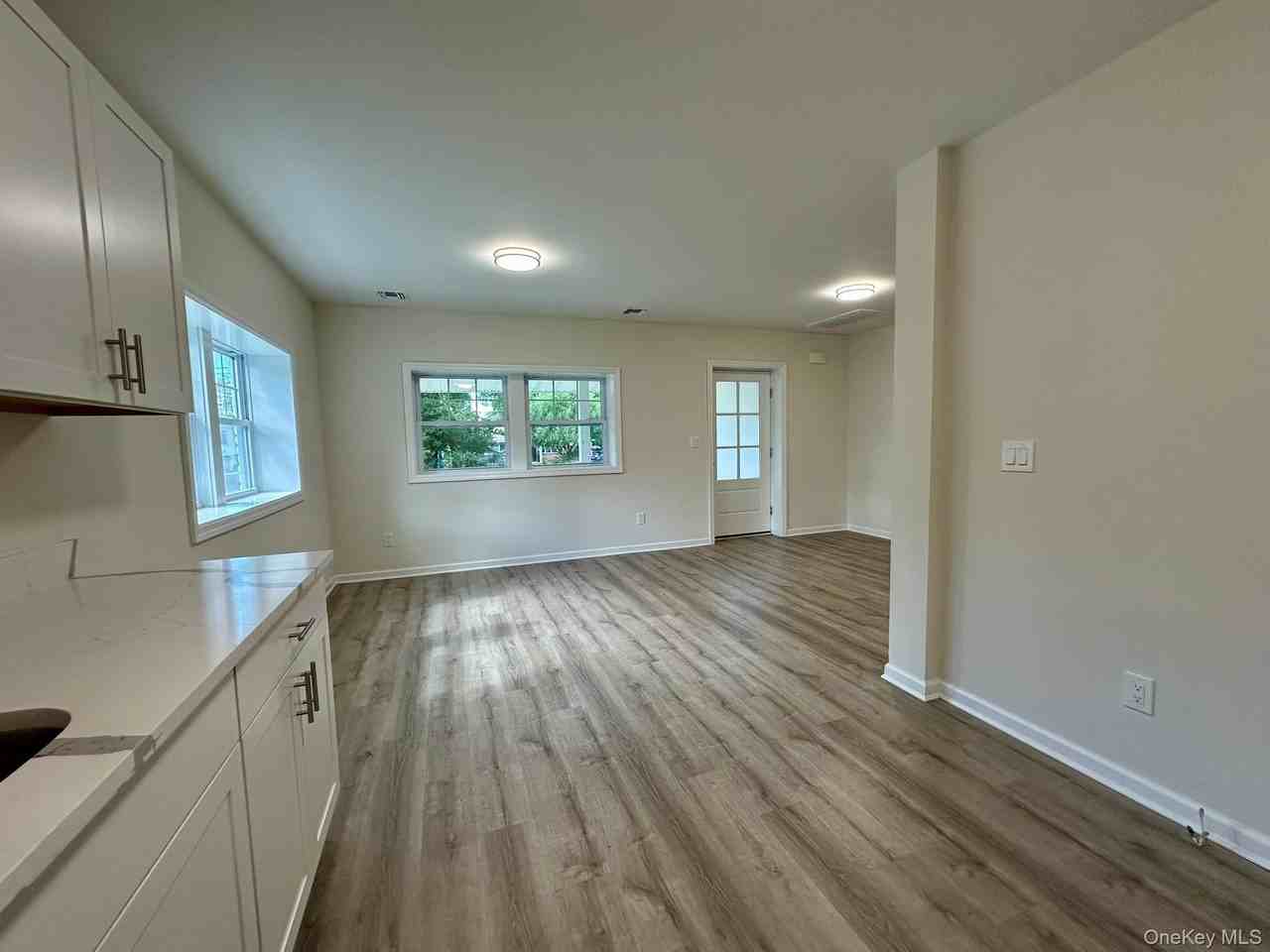 125 W Main St - Photo 5 of 20